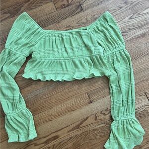 Long-sleeve crop top